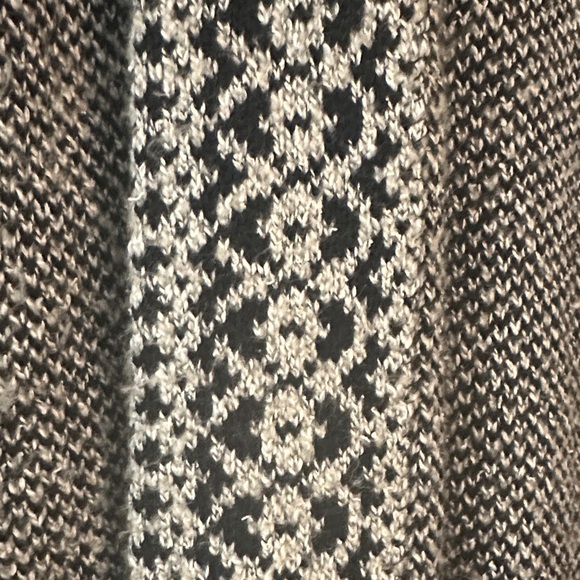 Lucky Brand Monochrome Knit Sweater - Picture 3 of 6